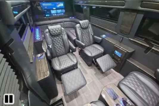 Empyra Limousine